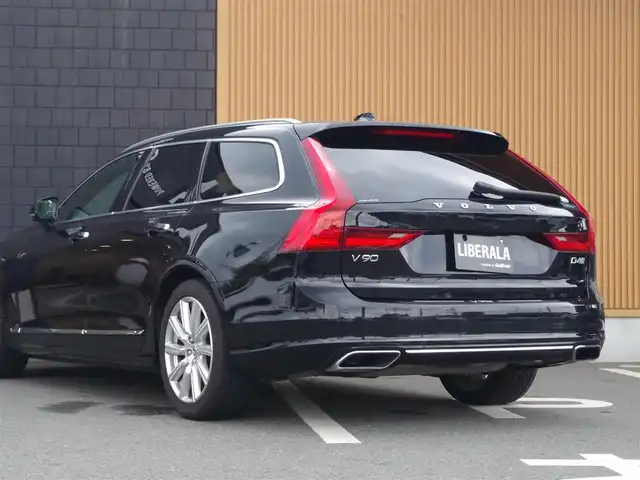 ボルボ Ｖ９０ D4 インスクリプション 埼玉県 2020(令2)年 4万km 黒 キャメルレザーシート /アダプティブクルーズコントロール /全周囲カメラ /ヘッドアップディスプレイ /ブラインドスポットモニター /Pセンサー /CarPlay /harman/cardon/純正ナビ /シートHI /ベンチレーション /電動リアゲート