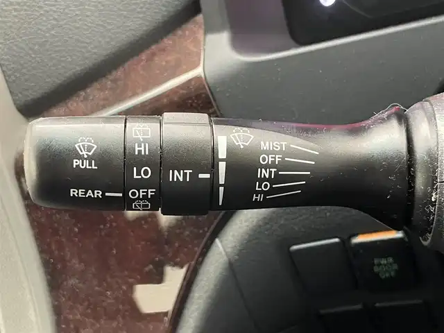 トヨタ ヴェルファイア 2．4Z 愛知県 2014(平26)年 7.5万km ホワイトパールクリスタルシャイン 純正９型ナビ　純正後席モニター　禁煙車　フルセグＴＶ　ＤＶＤ　両側パワスラ　ＷＥＤＳ１７インチＡＷ　コーナーセンサー　ＥＴＣ　バックカメラ　オットマン HIDヘッドライト　オートライト　フォグランプ