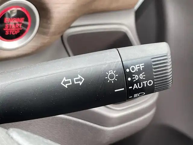 ホンダ フリード＋ G 滋賀県 2024(令6)年 1.9万km プラチナホワイトパール 純正9インチナビ/【Bluetooth/CD/DVD/フルセグTV/HDMI/Apple CarPlay】/バックカメラ/衝突軽減ブレーキ/追従クルーズコントロール/レーンキープアシスト/両側パワースライドドア/LEDヘッドライト/オートライト/D/Nシートヒーター/前後ドライブレコーダー/ビルトインETC/ドアバイザー/後席サンシェード/純正フロアマット/プッシュスタート/スマートキー/ステアリングリモコン
