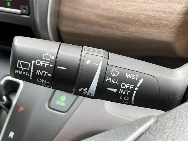 ホンダ フリード＋ G 滋賀県 2024(令6)年 1.9万km プラチナホワイトパール 純正9インチナビ/【Bluetooth/CD/DVD/フルセグTV/HDMI/Apple CarPlay】/バックカメラ/衝突軽減ブレーキ/追従クルーズコントロール/レーンキープアシスト/両側パワースライドドア/LEDヘッドライト/オートライト/D/Nシートヒーター/前後ドライブレコーダー/ビルトインETC/ドアバイザー/後席サンシェード/純正フロアマット/プッシュスタート/スマートキー/ステアリングリモコン