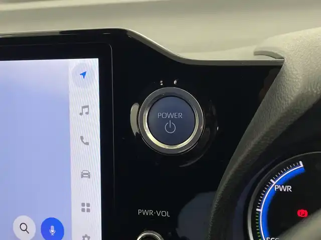トヨタ ヴォクシー ハイブリッド S－Z 鹿児島県 2022(令4)年 3.6万km ホワイトパールクリスタルシャイン 純正10.5インチナビ/(BT/CD/DVD/AM/FM/フルセグTV/HDMI)/純正14インチフリップダウンモニター/トヨタセーフティセンス/・レーダークルーズコントロール/・プリクラッシュセーフティ/・レーンディパーチャアラート/・先行車お知らせ機能/・誤発進抑制機能/・オートマチックハイビーム/・標識認識機能/バックカメラ/ブラインドスポットモニター/前後ドライブレコーダー/両側パワースライドドア/前後コーナーセンサー/モデリスタフルエアロ/ウォークスルー/ハーフレザーシート/前席シートヒーター/純正フロアマット/純正17インチアルミホイール/保証書/取扱説明書