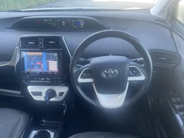 トヨタ プリウス Sセーフティプラス 福岡県 2018(平30)年 3.4万km アティチュードブラックマイカ