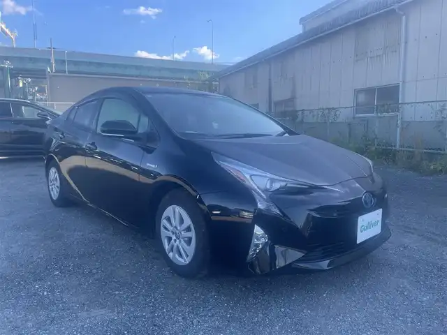 トヨタ プリウス Sセーフティプラス 福岡県 2018(平30)年 3.4万km アティチュードブラックマイカ