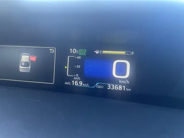 トヨタ プリウス Sセーフティプラス 福岡県 2018(平30)年 3.4万km アティチュードブラックマイカ