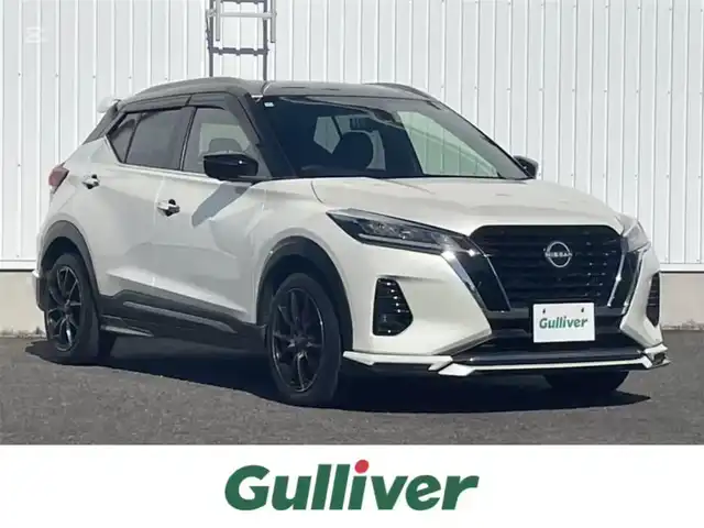 日産 キックス X 熊本県 2021(令3)年 4.3万km ブリリアントホワイトパール/ピュアブラック 2トーン 純正ナビ/・AM/FM/CD/DVD/BT/USB/・アラウンドビューモニター/・フルセグTV/プロパイロット/エマージェンシーブレーキ/側方支援/ふらつき警報/オートマチックハイビーム/IMPULエアロ/リアスポイラー/ドライブレコーダー/ハーフレザーシート/前席シートヒーター/ルーフレール/ETC/デジタルインナーミラー/革巻きステアリング/ステアリングスイッチ/ステアリングヒーター/電動パーキングブレーキ/オートホールドブレーキ/LEDヘッドライト/純正フロアマット/社外アルミホイール/ドアバイザー