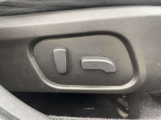 スバル フォレスター 2．0i－L アイサイト 福島県 2013(平25)年 8.5万km サテンホワイトパール /アイサイト　//社外７型ナビ(CD/DVD/TV/BTA)(CN-HE01D)//衝突被害軽減ブレーキ　//４ＷＤ　//アダプティブクルーズコントロール　//ドライブレコーダー(F/R)//シートヒーター(D/N)　//パワーシート(D/N)　//キセノンライト//ＥＴＣ　//バックカメラ　//スペアキー　