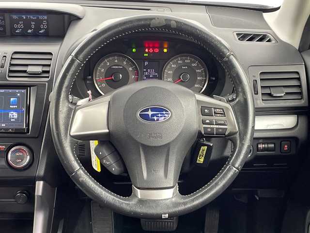 スバル フォレスター 2．0i－L アイサイト 福島県 2013(平25)年 8.5万km サテンホワイトパール /アイサイト　//社外７型ナビ(CD/DVD/TV/BTA)(CN-HE01D)//衝突被害軽減ブレーキ　//４ＷＤ　//アダプティブクルーズコントロール　//ドライブレコーダー(F/R)//シートヒーター(D/N)　//パワーシート(D/N)　//キセノンライト//ＥＴＣ　//バックカメラ　//スペアキー　