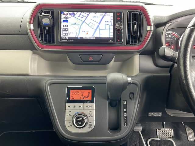 トヨタ パッソ モーダ　S 道央・札幌 2016(平28)年 7.4万km ダークエメラルドマイカ ・4WD/・ワンオーナー/・寒冷地仕様/・社外ナビ&BT&CD&DVD&BD&USB&iPod&SD/・バックカメラ/・D席シートヒーター/・衝突被害軽減ブレーキ/・横滑り防止装置/・アイドリングストップ/・nanoe/・純正フロアマット/・ステアリングスイッチ/・LEDヘッドライト/・オートライト/・スマートキー/・純正エンジンスターター/・純正AW冬タイヤ積込/・保証書/・取扱説明書