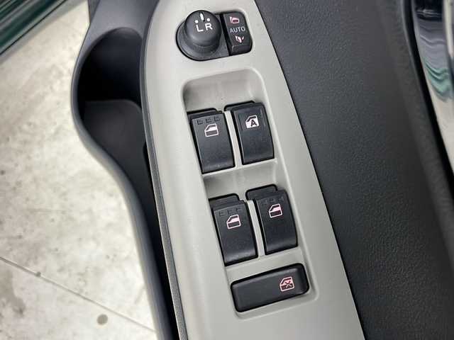 トヨタ パッソ モーダ　S 道央・札幌 2016(平28)年 7.4万km ダークエメラルドマイカ ・4WD/・ワンオーナー/・寒冷地仕様/・社外ナビ&BT&CD&DVD&BD&USB&iPod&SD/・バックカメラ/・D席シートヒーター/・衝突被害軽減ブレーキ/・横滑り防止装置/・アイドリングストップ/・nanoe/・純正フロアマット/・ステアリングスイッチ/・LEDヘッドライト/・オートライト/・スマートキー/・純正エンジンスターター/・純正AW冬タイヤ積込/・保証書/・取扱説明書