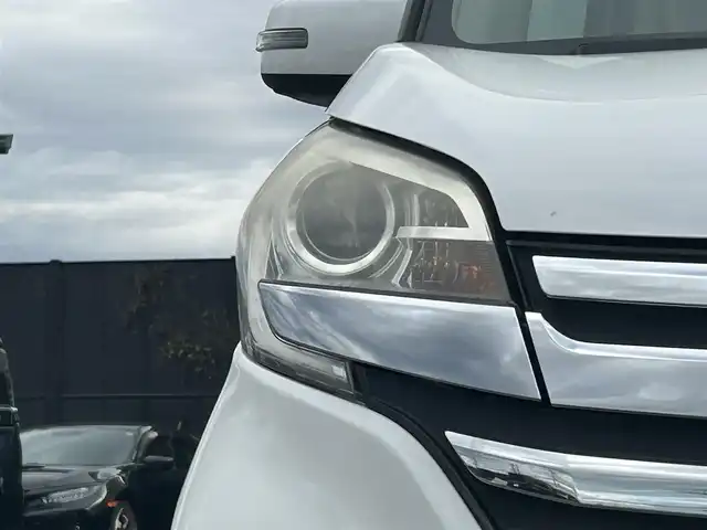 日産 デイズ ルークス HWS X Vセレ +SeftyⅡ 山形県 2015(平27)年 8.1万km ホワイトパール 衝突被害軽減システム/純正SDナビ/　　【CD DVD BT フルセグ USB AUX MSV】/アラウンドビューモニター/パワースライドドア/HIDヘッドライト/アイドリングストップ/インテリジェントルームミラー/電動格納ウィンカーミラー/フォグランプ/純正フロアマット/ドアバイザ―/スマートキー/スペアキー/ETC