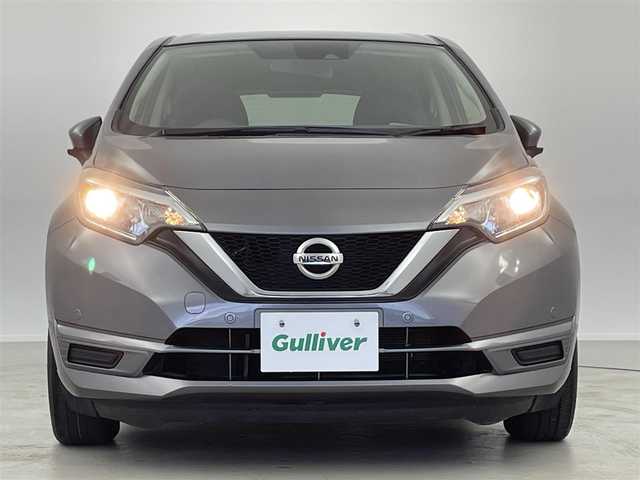 日産 ノート X FOUR 宮城県 2020(令2)年 4.4万km ダークメタルグレー ４WD/純正オーディオ/CD/AUX/AM/FM/衝突軽減ブレーキ/プッシュスタート/スマートキー/オートライト/ライトレベライザー/コーナーセンサー/レーンキープアシスト/ウィンカー・電動格納式ミラー/ステアリングチルド機構/純正フロアマット