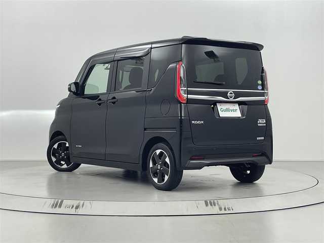日産 ルークス HWS X プロパイロットED 埼玉県 2020(令2)年 2.4万km ブラック 純正ナビ/（地図SD未挿入のため動作確認できず）/車外カメラ/（前・横・後ろ・全方位）/前方ドライブレコーダー/両側パワースライド/純正アルミホイール/純正フロアマット/LEDライト/レーダークルーズコントロール/スマートキー
