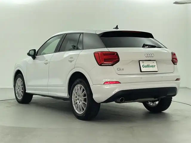 アウディ Ｑ２ ハッシュタグ ブラックスタイリング 福井県 2019(令1)年 2.8万km 白 純正ナビ/CD DVD BT SD USB バックカメラ/アダプティブクルーズコントロール/ビルトインETC2.0/前席シートヒーター/電動パーキングブレーキ/電動リアゲート/MTモード付きAT/オートライト/純正前後ドラレコ/スペアキー