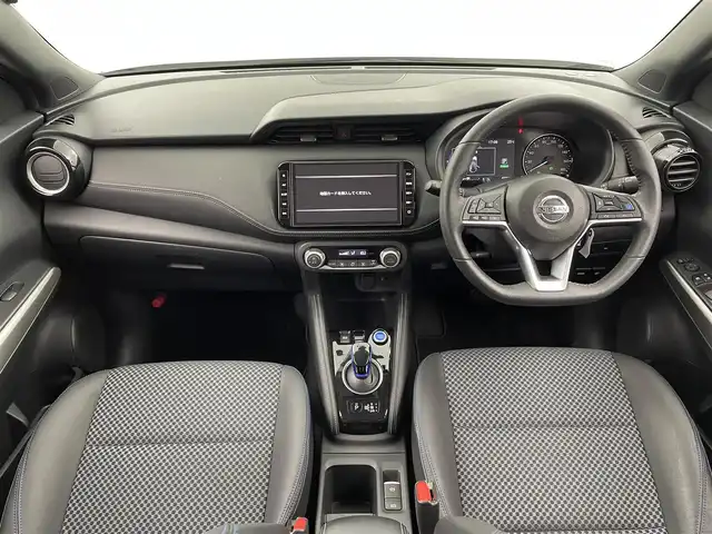 日産 キックス X 福井県 2020(令2)年 0.1万km未満 白 純正メモリーナビ/Bluetooth/CD/DVD/フルセグ/バックカメラ/アラウンドビューモニター/プロパイロット/インテリジェントルームミラー/エマージェンシーブレーキ/ふらつき警告/車線逸脱警報/車線逸脱防止支援システム/踏み間違い衝突防止アシスト/ドライブレコーダー/LEDヘッドライト/フォグランプ/ETC