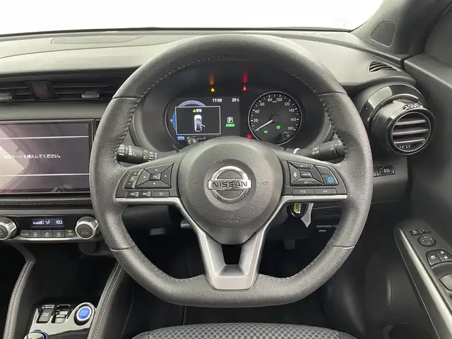 日産 キックス X 福井県 2020(令2)年 0.1万km未満 白 純正メモリーナビ/Bluetooth/CD/DVD/フルセグ/バックカメラ/アラウンドビューモニター/プロパイロット/インテリジェントルームミラー/エマージェンシーブレーキ/ふらつき警告/車線逸脱警報/車線逸脱防止支援システム/踏み間違い衝突防止アシスト/ドライブレコーダー/LEDヘッドライト/フォグランプ/ETC