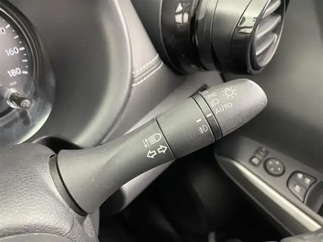 日産 キックス X 福井県 2020(令2)年 0.1万km未満 白 純正メモリーナビ/Bluetooth/CD/DVD/フルセグ/バックカメラ/アラウンドビューモニター/プロパイロット/インテリジェントルームミラー/エマージェンシーブレーキ/ふらつき警告/車線逸脱警報/車線逸脱防止支援システム/踏み間違い衝突防止アシスト/ドライブレコーダー/LEDヘッドライト/フォグランプ/ETC