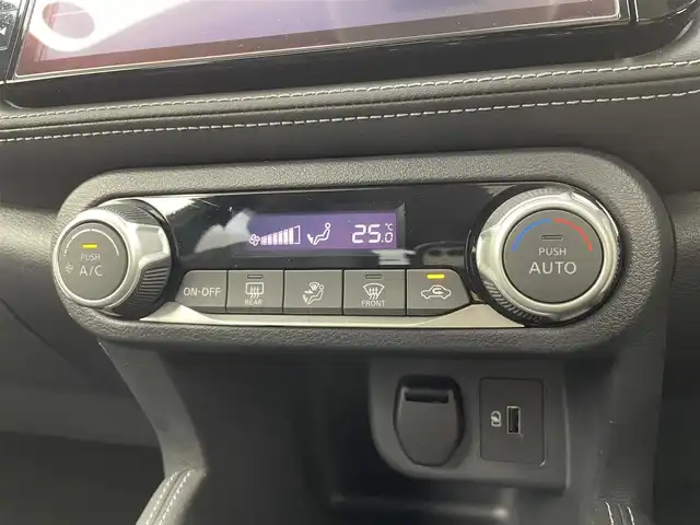 日産 キックス X 福井県 2020(令2)年 0.1万km未満 白 純正メモリーナビ/Bluetooth/CD/DVD/フルセグ/バックカメラ/アラウンドビューモニター/プロパイロット/インテリジェントルームミラー/エマージェンシーブレーキ/ふらつき警告/車線逸脱警報/車線逸脱防止支援システム/踏み間違い衝突防止アシスト/ドライブレコーダー/LEDヘッドライト/フォグランプ/ETC