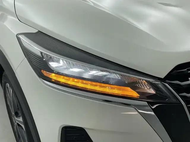 日産 キックス X 福井県 2020(令2)年 0.1万km未満 白 純正メモリーナビ/Bluetooth/CD/DVD/フルセグ/バックカメラ/アラウンドビューモニター/プロパイロット/インテリジェントルームミラー/エマージェンシーブレーキ/ふらつき警告/車線逸脱警報/車線逸脱防止支援システム/踏み間違い衝突防止アシスト/ドライブレコーダー/LEDヘッドライト/フォグランプ/ETC