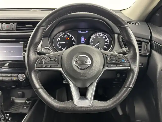 日産 エクストレイル 20Xi 埼玉県 2018(平30)年 5.3万km ブリリアントホワイトパール 4WD/プロパイロット/純正ナビ/MM317D-W/　（SDない為動作確認未）/インテリジェントルームミラー/エマージェンシーブレーキ/電動リアゲート/ダウンヒルコントロール/ルーフレール/革巻きスタリング/ドライブレコーダー/ビルドインETC2.0