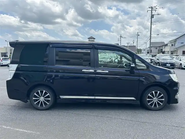 ホンダ ステップワゴン スパーダ S 高知県 2011(平23)年 10.5万km プレミアムブラキッシュパール スマートキー/ビルトインETC/7インチ純正ナビ/ワンセグテレビ/Bluetooth/シートカバ‐/社外AW/ディスチャージヘッドライト
