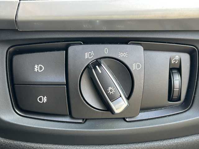 ＢＭＷ Ｘ５ xDrive 35d Mスポーツ 兵庫県 2016(平28)年 6.3万km 白 サンルーフ/純正ナビ/(CD/DVD/BT/USB/AUX)/後席モニター2台/フルセグTV/ETC/フロント/バックカメラ/衝突軽減ブレーキ/レーダークルーズコントロール/コーナーセンサー/パドルシフト/前後ドライブレコーダー/電動リアゲート/フルレザーシート/前席シートヒーター/前席パワーシート/パワーシート機能メモリー2/LEDヘッドライト/オートライト/フォグランプ/電動パーキングブレーキ/オートホールド/革巻きステアリング/ステアリングリモコン/スマートキー/電動格納ミラー/純正ドアバイザー/純正アルミ19インチ