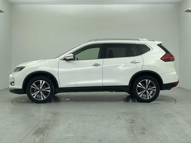 日産 エクストレイル 20Xi 愛知県 2019(平31)年 3.3万km ブリリアントホワイトパール 禁煙/４ＷＤ/社外ナビ/・フルセグ/・Bluetooth/・CD/・DVD/ステアリングスイッチ/インテリジェントアラウンドビューモニター/プロパイロット/エマージェンシーブレーキ/車線逸脱警報/リヤクロストラフィックアラート/ブラインドスポットモニター/電動パーキングブレーキ/オートブレーキホールド/インテリジェントルームミラー/ダウンヒルアシストコントロール/電動格納ミラー/LEDヘッドライト/オートヘッドライト/フォグランプ/取扱説明書/保証書