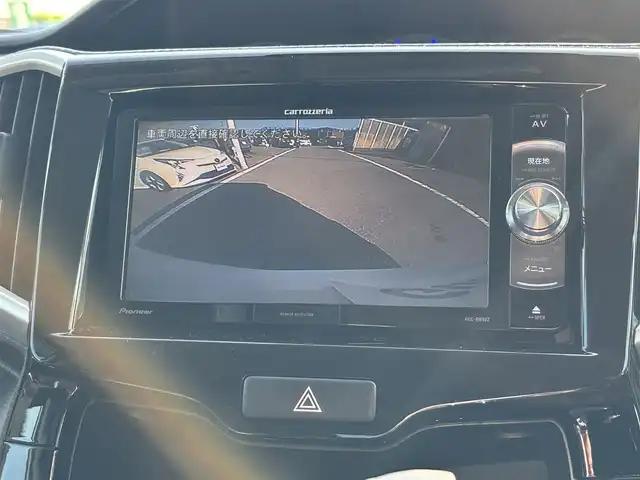 スズキ ソリオ バンディット HV MV 奈良県 2018(平30)年 6.5万km ピュアホワイトP 両側パワースライドドア/社外ナビ(フルセグTV/CD/DVD/AM・FM/BT/iPod)/バックカメラ/ETC/スズキセーフティサポート/誤発進抑制機能/車線逸脱警報機能/先行車発進お知らせ機能/クルーズコントロール/パドルシフト/運転席シートヒーター/本革巻きステアリング/LEDヘッドライト/純正15インチアルミホイール/純正フロアマット/後席サンシェード/スペアキー