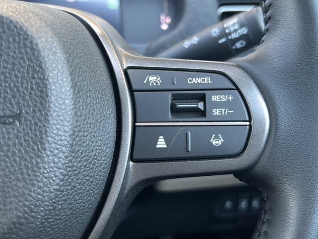 ホンダ フリード ハイブリット e:HEV AIR EX 愛知県 2024(令6)年 0.1万km クリスタルブラックパール ホンダセンシング/・衝突軽減ブレーキ /・誤発進抑制機能/・歩行者事故低減ステアリング/・路外逸脱抑制機能/・先行車追従機能/・標識認識機能/純正ナビ/・ラジオ/・フルセグTV/ipod/Bluetooth/USB/主要装備/・両側パワースライドドア　/・レーダークルーズコントロール　/・バックカメラ　/・ＥＴＣ　/・アイドリングストップ　/・純正アルミホイール　/・ＬＥＤヘッドライト　/・ＢＳＭ/・オートホールド/・ステアリングリモコン/・プッシュスタート/・スマートキー/・オートライト