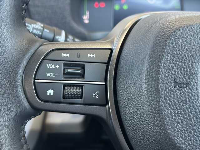 ホンダ フリード ハイブリット e:HEV AIR EX 愛知県 2024(令6)年 0.1万km クリスタルブラックパール ホンダセンシング/・衝突軽減ブレーキ /・誤発進抑制機能/・歩行者事故低減ステアリング/・路外逸脱抑制機能/・先行車追従機能/・標識認識機能/純正ナビ/・ラジオ/・フルセグTV/ipod/Bluetooth/USB/主要装備/・両側パワースライドドア　/・レーダークルーズコントロール　/・バックカメラ　/・ＥＴＣ　/・アイドリングストップ　/・純正アルミホイール　/・ＬＥＤヘッドライト　/・ＢＳＭ/・オートホールド/・ステアリングリモコン/・プッシュスタート/・スマートキー/・オートライト