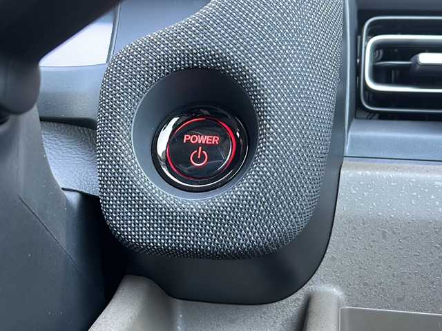 ホンダ フリード ハイブリット e:HEV AIR EX 愛知県 2024(令6)年 0.1万km クリスタルブラックパール ホンダセンシング/・衝突軽減ブレーキ /・誤発進抑制機能/・歩行者事故低減ステアリング/・路外逸脱抑制機能/・先行車追従機能/・標識認識機能/純正ナビ/・ラジオ/・フルセグTV/ipod/Bluetooth/USB/主要装備/・両側パワースライドドア　/・レーダークルーズコントロール　/・バックカメラ　/・ＥＴＣ　/・アイドリングストップ　/・純正アルミホイール　/・ＬＥＤヘッドライト　/・ＢＳＭ/・オートホールド/・ステアリングリモコン/・プッシュスタート/・スマートキー/・オートライト