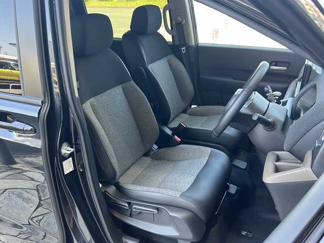 ホンダ フリード ハイブリット e:HEV AIR EX 愛知県 2024(令6)年 0.1万km クリスタルブラックパール ホンダセンシング/・衝突軽減ブレーキ /・誤発進抑制機能/・歩行者事故低減ステアリング/・路外逸脱抑制機能/・先行車追従機能/・標識認識機能/純正ナビ/・ラジオ/・フルセグTV/ipod/Bluetooth/USB/主要装備/・両側パワースライドドア　/・レーダークルーズコントロール　/・バックカメラ　/・ＥＴＣ　/・アイドリングストップ　/・純正アルミホイール　/・ＬＥＤヘッドライト　/・ＢＳＭ/・オートホールド/・ステアリングリモコン/・プッシュスタート/・スマートキー/・オートライト