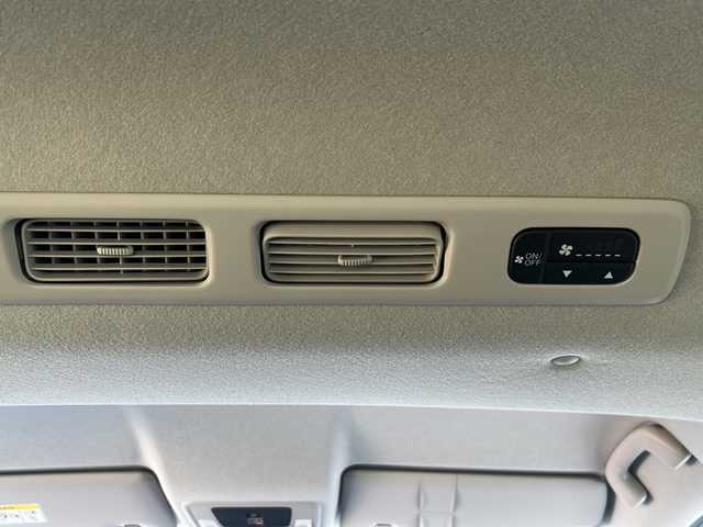 ホンダ フリード ハイブリット e:HEV AIR EX 愛知県 2024(令6)年 0.1万km クリスタルブラックパール ホンダセンシング/・衝突軽減ブレーキ /・誤発進抑制機能/・歩行者事故低減ステアリング/・路外逸脱抑制機能/・先行車追従機能/・標識認識機能/純正ナビ/・ラジオ/・フルセグTV/ipod/Bluetooth/USB/主要装備/・両側パワースライドドア　/・レーダークルーズコントロール　/・バックカメラ　/・ＥＴＣ　/・アイドリングストップ　/・純正アルミホイール　/・ＬＥＤヘッドライト　/・ＢＳＭ/・オートホールド/・ステアリングリモコン/・プッシュスタート/・スマートキー/・オートライト