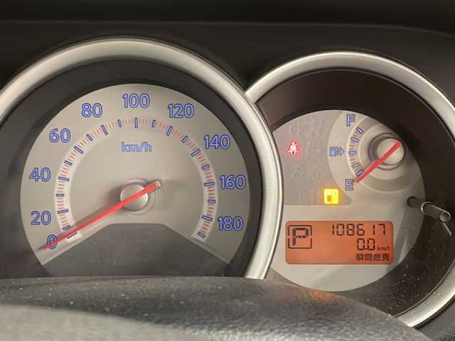 日産 ティーダ 15M FOUR 道央・札幌 2010(平22)年 10.9万km 黒 純正オーディオ/4WD/純正フロアマット/ETC