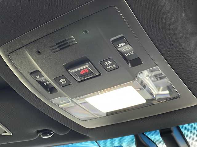 レクサス ＮＸ 200t Fスポーツ 東京都 2016(平28)年 9万km ソニッククォーツ 保証書/取扱説明書/R7年1年点検時記録簿/赤黒レザーシート/フロントシートヒーター・エアシート/前席パワーシート /ステアリングヒーター/サンルーフ/純正ナビフルセグTV/CD/DVD/SD/BT/バック/サイドカメラ/アイドリングストップ/プリクラッシュセーフティー/レーダークルーズコントロール/パドルシフト付き革巻きステアリング/パワーバックドア/ビルトインETC/純正18インチAW