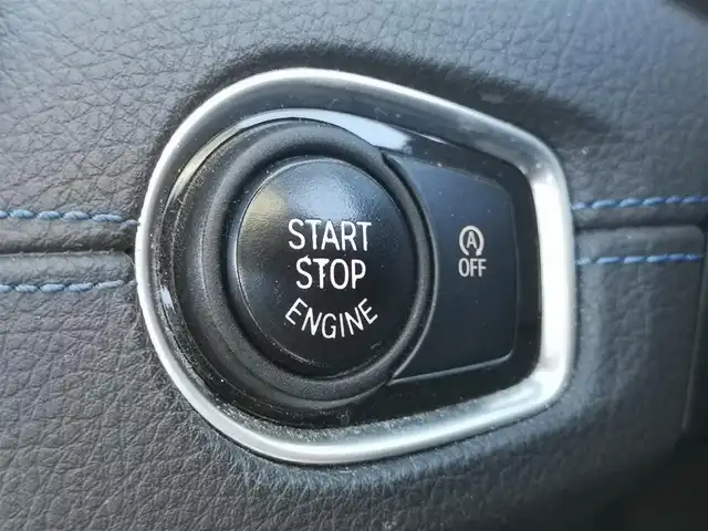 ＢＭＷ ２１８ｉ アクティブツアラー Mスポーツ 茨城県 2015(平27)年 9万km パール 純正ナビ/【CD・DVD・USB・BT・AUX・AM・FM】/ETC/Bカメラ/後方コーナーセンサー/アイドリングストップ/オートライト/Fフォグ/LEDヘッドライト/ステリモ/純正フロアマット/社外アルミホイール/横滑り防止装置/レーンキープアシスト/衝突被害軽減システム/MTモード付AT/プッシュスタート/スマートキー