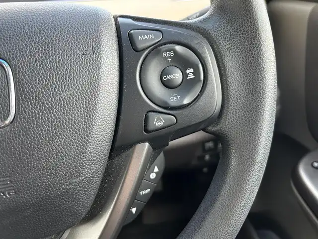 ホンダ フリード G ホンダセンシング 静岡県 2017(平29)年 2.3万km ホワイトオーキッドパール 社外7インチナビ/（FM/AM/Bluetooth/CD/DVD）/ホンダセンシング/クルーズコントロール/両側パワースライドドア/ETC/レーンキープアシスト/3列シート/チップアップシート/ドラレコ/スマートキー/プッシュスタート/エアバッグ/純正15AW