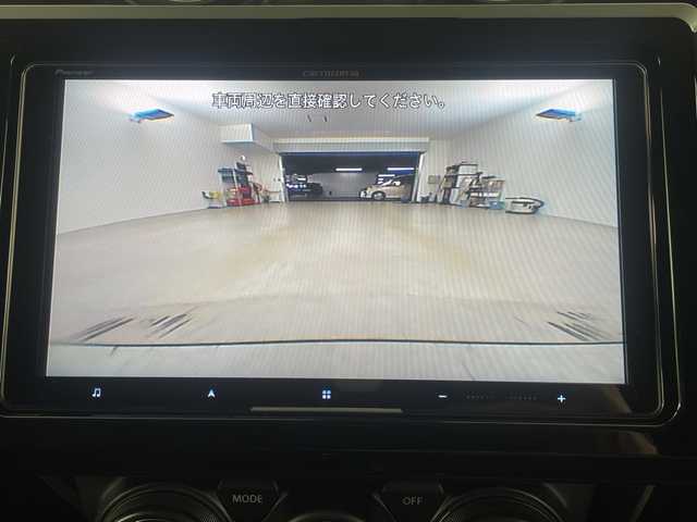 スズキ スイフト スポーツ 埼玉県 2024(令6)年 2.6万km プレミアムシルバーメタリック 社外SDナビ/（BT/DVD/CD/AM/FM）/バックカメラ/レーダークルーズコントロール/運転席シートヒーター/ビルトインETC/ブラインドスポットモニター/レーンキープアシスト/衝突軽減ブレーキ/横滑り防止/LEDヘッドライト/オートハイビーム/純正アルミホイール/純正フロアマット/W+サイドエアバック/カーテンエアバック