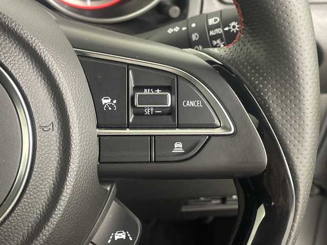 スズキ スイフト スポーツ 埼玉県 2024(令6)年 2.6万km プレミアムシルバーメタリック 社外SDナビ/（BT/DVD/CD/AM/FM）/バックカメラ/レーダークルーズコントロール/運転席シートヒーター/ビルトインETC/ブラインドスポットモニター/レーンキープアシスト/衝突軽減ブレーキ/横滑り防止/LEDヘッドライト/オートハイビーム/純正アルミホイール/純正フロアマット/W+サイドエアバック/カーテンエアバック