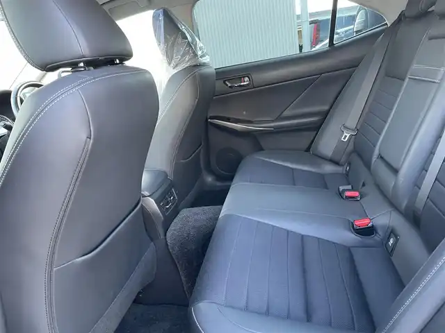 レクサス ＩＳ 250 石川県 2014(平26)年 6.6万km パール 純正メモリーナビ/純正CD/DVD/フルセグTV/バックカメラ/LEDヘッドライト/ETC/社外アルミホイール/スマートキー/プッシュスタート/クルーズコントロール/ハーフレザーシート/サンルーフ/ローダウン/オートエアコン/社外フロントバンパー