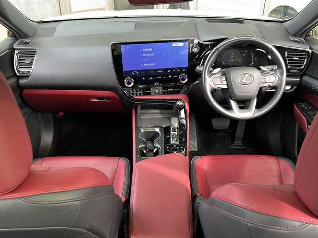 レクサス ＮＸ 250 バージョンL 静岡県 2023(令5)年 2万km ソニッククォーツ 純正ナビ/・ラジオ/フルセグTV/・Bluetooth/USB/Miracast/主要装備/・レーダークルーズコントロール　/・全方位カメラ　/・レーンキープアシスト　/・パワーバックドア　/・アイドリングストップ　/・シートヒーター　/・エアシート　/・ハンドルヒーター　/・ＥＴＣ２．０　/・サンルーフ　/・ＢＳＭ/・ステアリングリモコン/・プッシュスタート/・シートメモリー/・パワーシート/・アイドリングストップ/・オートホールド/・コーナーセンサー/・SOSコール/・LEDヘッドライト/・フォグランプ
