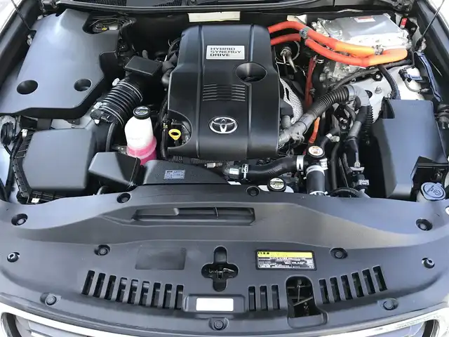 トヨタ クラウン ハイブリッド ロイヤルサルーン 栃木県 2014(平26)年 14.5万km ホワイトパールクリスタルシャイン )IDOMが運営する【じしゃロン小山店】の自社ローン専用車両になります。こちらは現金またはオートローンご利用時の価格です。自社ローンご希望の方は別途その旨お申付け下さい//禁煙車/純正フルセグナビ/（CD/DVD/AM/FMラジオ）/(Bluetooth)/スマートキー/プッシュスタート/バックカメラ/ＥＴＣ/クルーズコントロール/コーナーセンサー/パワーシート/シートヒーター/ステアリングヒーター/ステアリングリモコン/電動格納ドアミラー/パワーウインドウ/オートライト/自動防眩ミラー