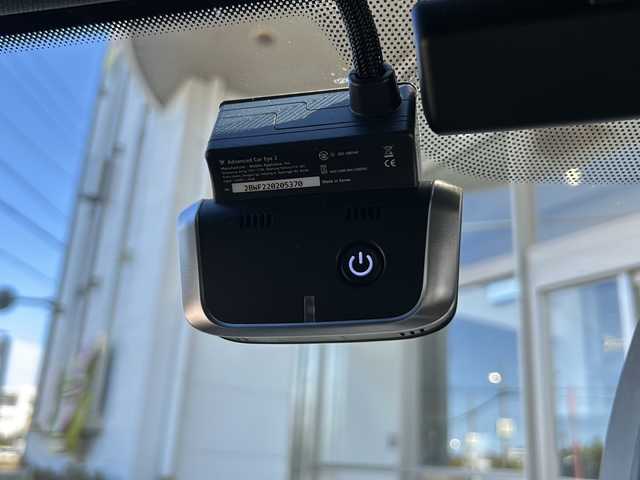 ＢＭＷ １１８ｄ Mスポーツ EDジョイ+ 静岡県 2021(令3)年 8万km 白 純正メモリナビ/・Bluetooth/・USB/・AM/・FM/主要装備/・衝突軽減/・レーンキープ/・クルコン/・BSM/・コーナーセンサー前後/・ワイヤレス充電/・バックカメラ/・ETC/・ドラレコ前後/・レザーシート/・シートヒーターD/N席/・パワーシートD/N席/・純正フロアマット/・純正アルミホイール/・LEDヘッドライト/・オートライト/・オートハイビーム/・電動パーキングブレーキ/・オートホールド/・ステリモ