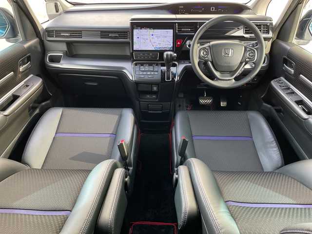 ホンダ ステップワゴン スパーダクールスピリット HセンシングBスタイル 青森県 2019(平31)年 8万km プレミアムスパークルブラックパール 4WD/ワンオーナー/純正10インチナビ・フルセグTV/CD・DVD・Bluetooth・HDMI・USB・SD/バックカメラ/合皮コンビシート/前席シートヒーター/両側パワースライドドア/ホンダセンシング/衝突軽減ブレーキ/追従クルーズコントロール/車線維持支援システム/誤発進抑制機能/純正ドライブレコーダー/純正エンジンスターター/熱線入フロントウインドウ/ビルトインETC/パドルシフト/LEDヘッドライト/LEDフォグランプ/社外16インチアルミ/無限アンダーエアロ/無限エアロイルミネーション/無限ベンチレーテッドバイザー/無限スポーツマット/無限ハイドロホビックLEDミラー/無限ドアハンドルプロテクター/スペアキー/保証書・取説書