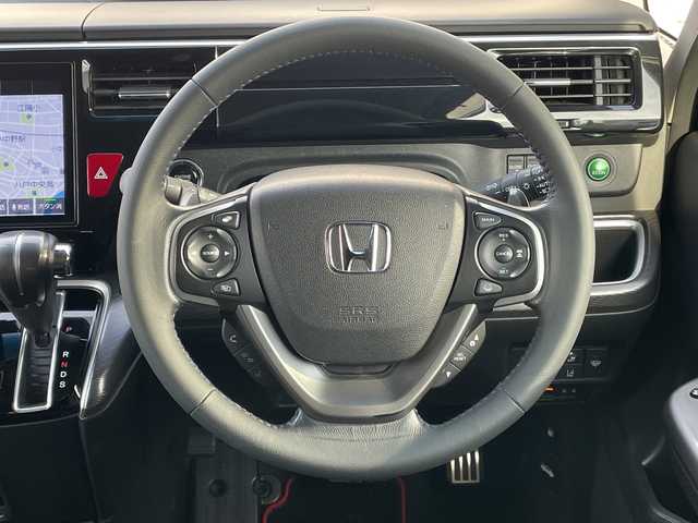 ホンダ ステップワゴン スパーダクールスピリット HセンシングBスタイル 青森県 2019(平31)年 8万km プレミアムスパークルブラックパール 4WD/ワンオーナー/純正10インチナビ・フルセグTV/CD・DVD・Bluetooth・HDMI・USB・SD/バックカメラ/合皮コンビシート/前席シートヒーター/両側パワースライドドア/ホンダセンシング/衝突軽減ブレーキ/追従クルーズコントロール/車線維持支援システム/誤発進抑制機能/純正ドライブレコーダー/純正エンジンスターター/熱線入フロントウインドウ/ビルトインETC/パドルシフト/LEDヘッドライト/LEDフォグランプ/社外16インチアルミ/無限アンダーエアロ/無限エアロイルミネーション/無限ベンチレーテッドバイザー/無限スポーツマット/無限ハイドロホビックLEDミラー/無限ドアハンドルプロテクター/スペアキー/保証書・取説書