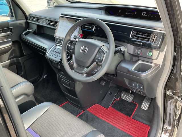 ホンダ ステップワゴン スパーダクールスピリット HセンシングBスタイル 青森県 2019(平31)年 8万km プレミアムスパークルブラックパール 4WD/ワンオーナー/純正10インチナビ・フルセグTV/CD・DVD・Bluetooth・HDMI・USB・SD/バックカメラ/合皮コンビシート/前席シートヒーター/両側パワースライドドア/ホンダセンシング/衝突軽減ブレーキ/追従クルーズコントロール/車線維持支援システム/誤発進抑制機能/純正ドライブレコーダー/純正エンジンスターター/熱線入フロントウインドウ/ビルトインETC/パドルシフト/LEDヘッドライト/LEDフォグランプ/社外16インチアルミ/無限アンダーエアロ/無限エアロイルミネーション/無限ベンチレーテッドバイザー/無限スポーツマット/無限ハイドロホビックLEDミラー/無限ドアハンドルプロテクター/スペアキー/保証書・取説書