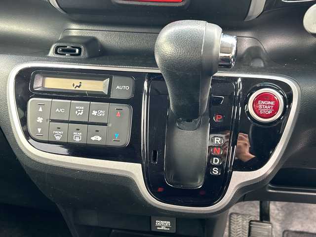 ホンダ Ｎ ＢＯＸ カスタム G ターボSSパッケージ 千葉県 2014(平26)年 8.1万km プレミアムディープロッソパール ミナビＶＸＭ－１４５ＶＳｉ　バックカメラ　ＥＴＣ　ワンセグＴＶ　Ｂｔ　ＣＤ　ＤＶＤ　両側パワースライドドア　パドルシフト　CTBA クルーズコントロール　マット　純正エアロ　純正アルミホイール　ＨＩＤ