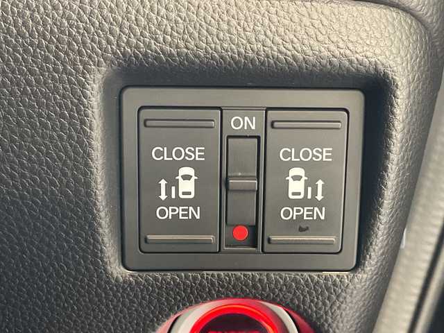 ホンダ Ｎ ＢＯＸ カスタム G L ターボ ホンダセンシング 愛知県 2019(令1)年 3.8万km クリスタルブラックパール ホンダセンシング/両側パワースライドドア/純正ナビ/シートヒーター/バックカメラ/コーナーセンサー/純正アルミホイール/LEDヘッドライト/パドルシフト/オートマチックハイビーム/ドライブレコーダー/ETC/衝突軽減システム/フルセグ/CD DVD/Bluetooth/ステアリングスイッチ/スマートキー/プッシュスタート