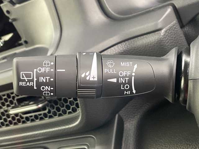 ホンダ ステップワゴン スパーダ eHEV 奈良県 2025(令7)年 0.1千km プラチナホワイトパール 登録済み未使用車/ナビ装着パッケージ/レーダークルーズコントロール/路外逸脱抑制システム/BSI/踏み間違い防止/コーナーセンサー/CMBS/両側パワースライドドア/パワーテールゲート/ハーフレザーシート/シートヒーター/ISOFIX/電子パーキング/BREAK HOLD/LEDヘッドライト/LEDフォグライト/オートライト/オートハイビーム/純正16インチアルミホイール/スマートキー/スペアキー