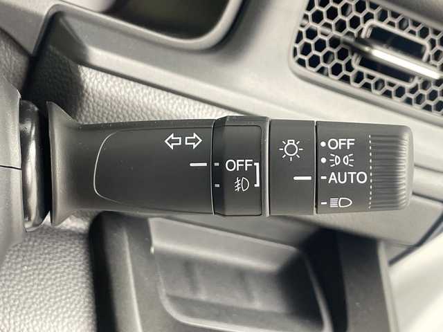 ホンダ ステップワゴン スパーダ eHEV 奈良県 2025(令7)年 0.1千km プラチナホワイトパール 登録済み未使用車/ナビ装着パッケージ/レーダークルーズコントロール/路外逸脱抑制システム/BSI/踏み間違い防止/コーナーセンサー/CMBS/両側パワースライドドア/パワーテールゲート/ハーフレザーシート/シートヒーター/ISOFIX/電子パーキング/BREAK HOLD/LEDヘッドライト/LEDフォグライト/オートライト/オートハイビーム/純正16インチアルミホイール/スマートキー/スペアキー