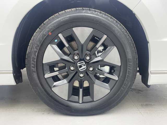 ホンダ ステップワゴン スパーダ eHEV 奈良県 2025(令7)年 0.1千km プラチナホワイトパール 登録済み未使用車/ナビ装着パッケージ/レーダークルーズコントロール/路外逸脱抑制システム/BSI/踏み間違い防止/コーナーセンサー/CMBS/両側パワースライドドア/パワーテールゲート/ハーフレザーシート/シートヒーター/ISOFIX/電子パーキング/BREAK HOLD/LEDヘッドライト/LEDフォグライト/オートライト/オートハイビーム/純正16インチアルミホイール/スマートキー/スペアキー